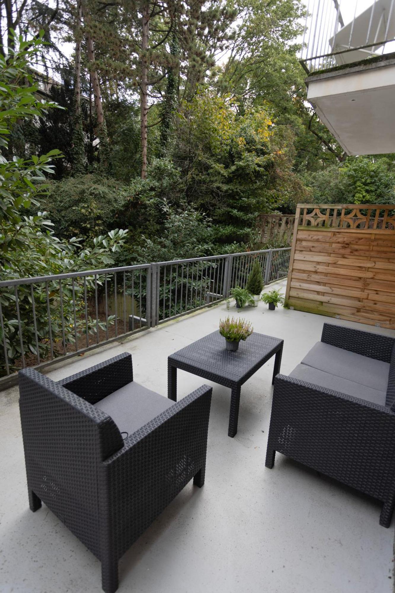 Central Apartment With Terrace And A Free Parking Duisburg Bagian luar foto